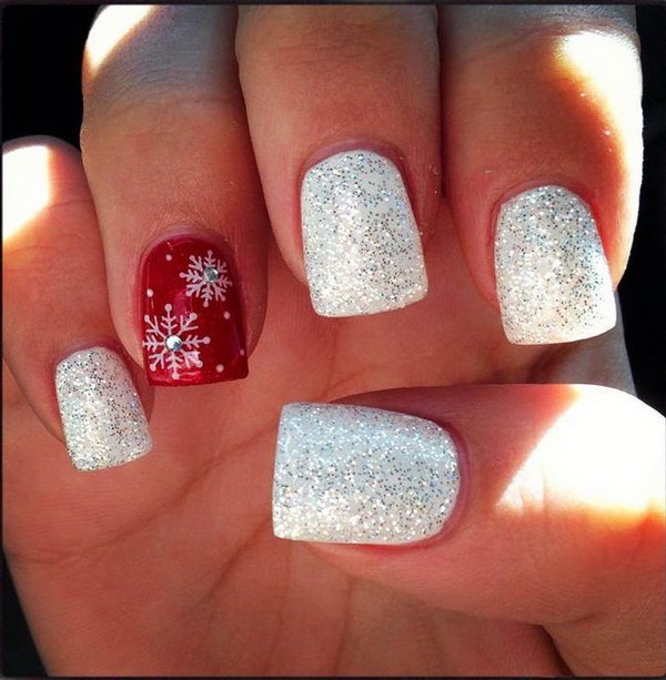 Red Sparkle Snowflake Christmas Nails 