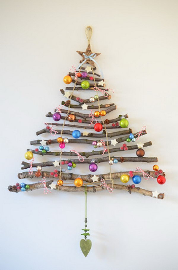 What a wonderful Christmas Tree Craft. A great way to use up all those sticks the kids like to drag home. 