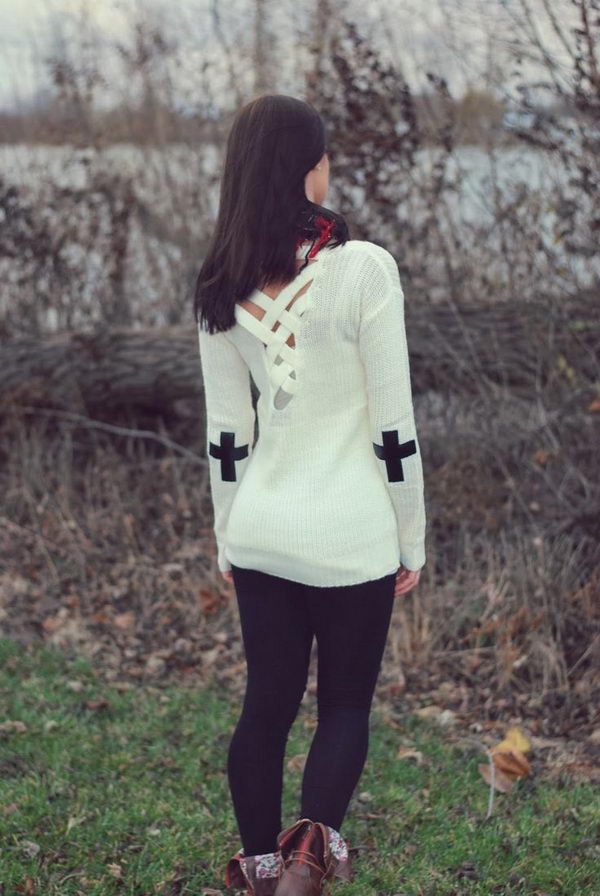 Cross Elbow Patch. Create a style of intelligence, distinction and romantic fashion. Give your old sweater or jacket a new life. 
