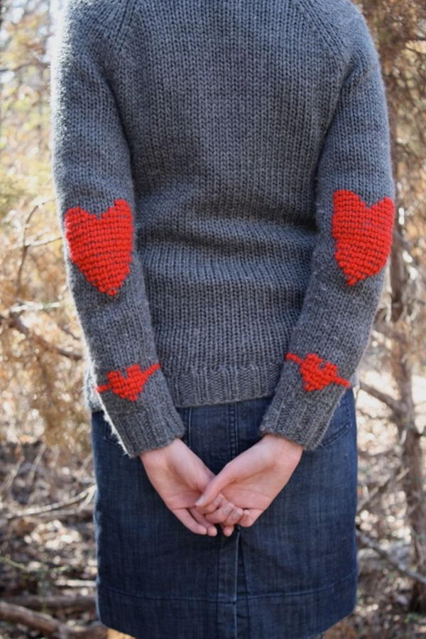 Heart Elbow Patches. Create a style of intelligence, distinction and romantic fashion. Give your old sweater or jacket a new life. 