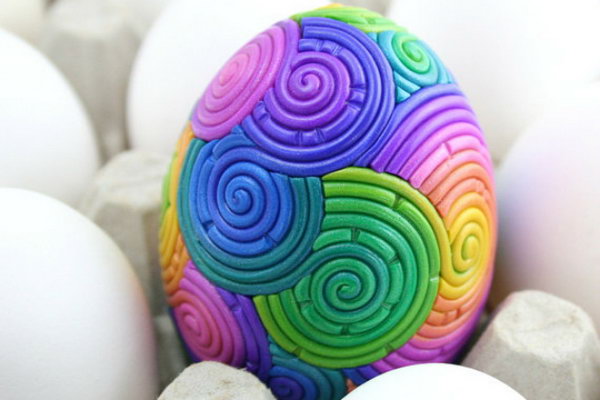 I like the rainbow for its beautiful colors. How about collecting all these colors into this Easter Egg to light up your Easter? 