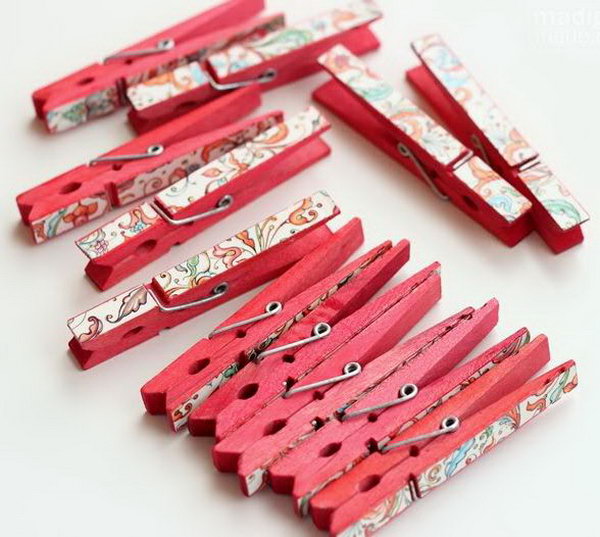 Personalized Clothespins. It is a kind of strange and fresh idea to give teachers clothespins as the teacher appreciation gifts. Actually They are a functional present since teachers can use them to organize notes or hang things in the room. 