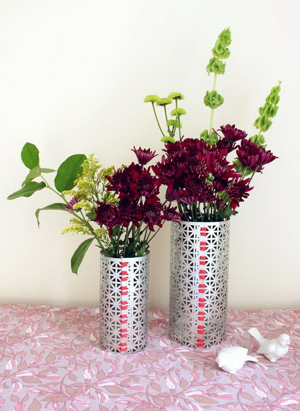 DIY Flower Vases. These gorgeous vases are great birthday presents for everyone. This is an inexpensive and creative gift idea. 