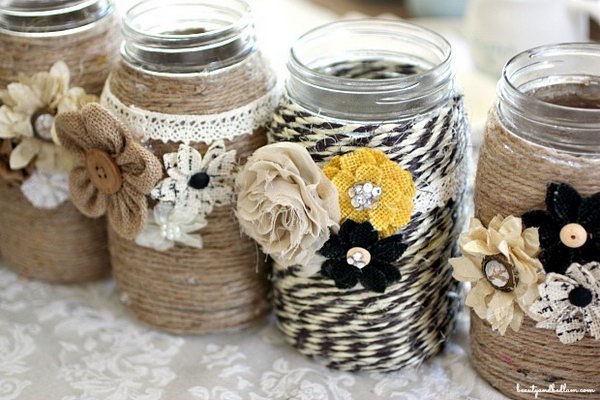 DIY Table Centerpiece with Rope and Mason Jars. 