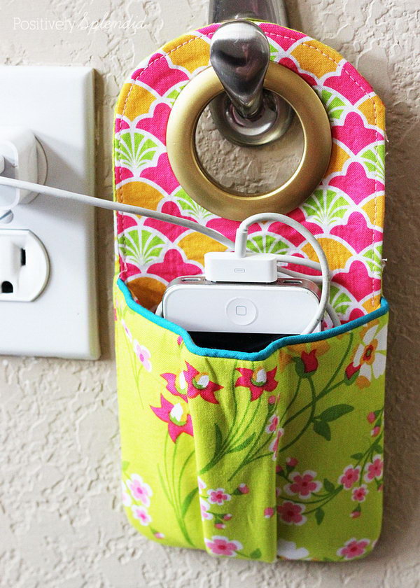 DIY Fabric Phone Charging Station. Get the tutorial 