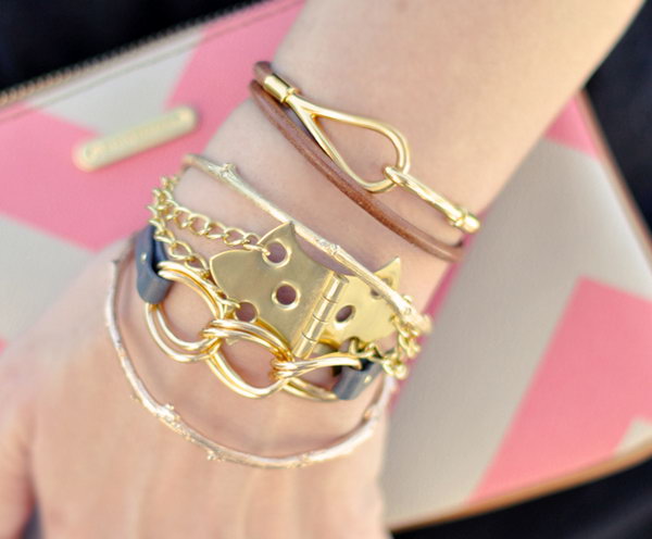 Hinge Bracelet With Gold Chains. Get the instructions 