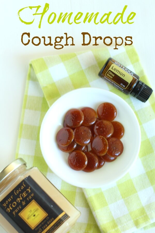 Homemade Cough Drop Candys with Simple Ingredients. So incredibly simple to make at home! Don't have any cough drops on hand? or hate using the store bought ones with weird ingredients? Try this simple homemade cough drop candys, made with all natural ingredients like honey, lemon and  essential oils. Tutorial via 