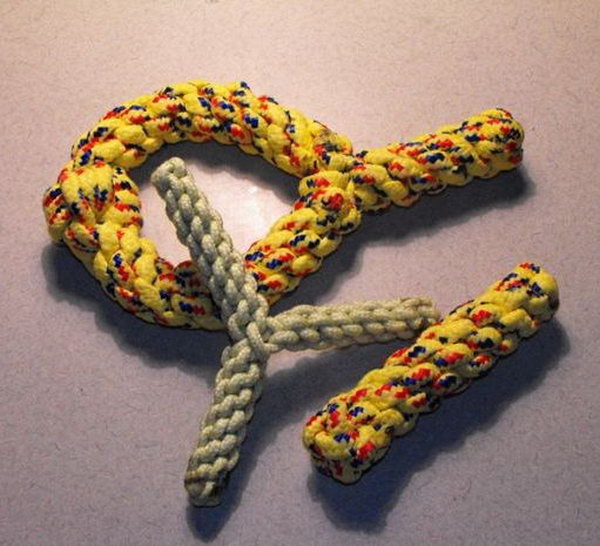 DIY Paracord Dogs Chewers and Toys 
