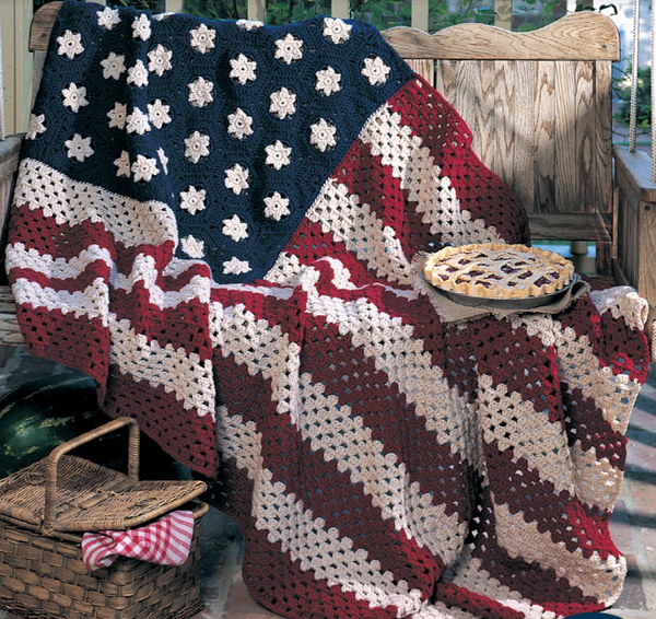 Granny Stripe Crochet Afghan Throw Blanket. 