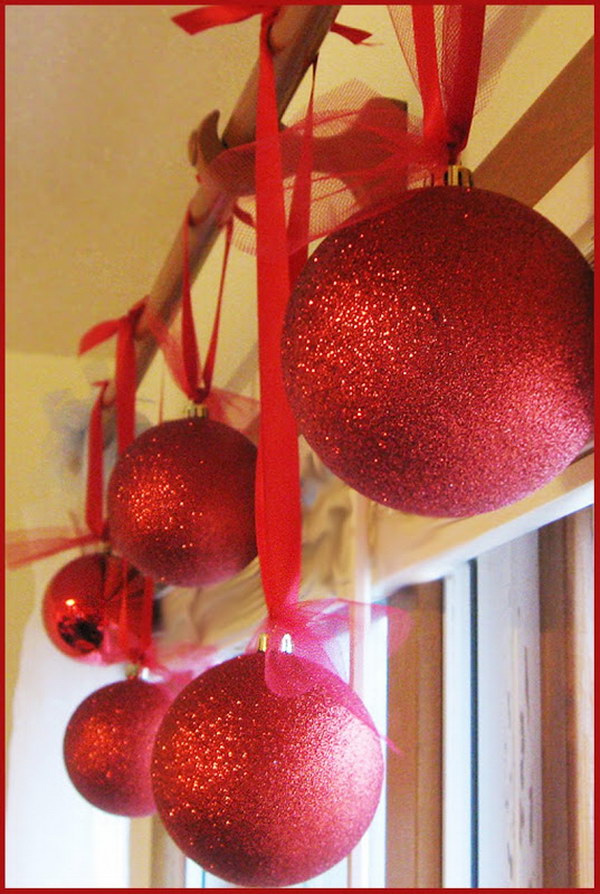 DIY Glittery Ornaments 
