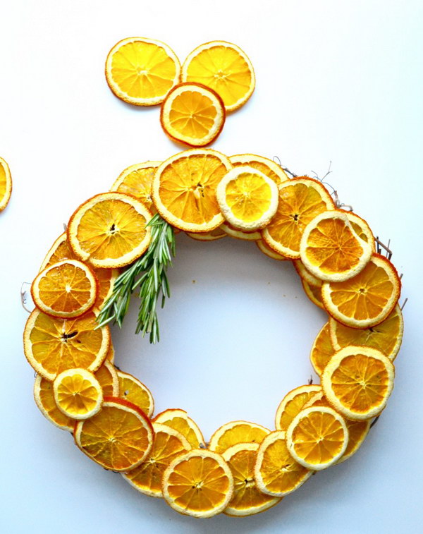 DIY Dried Citrus Wreath 