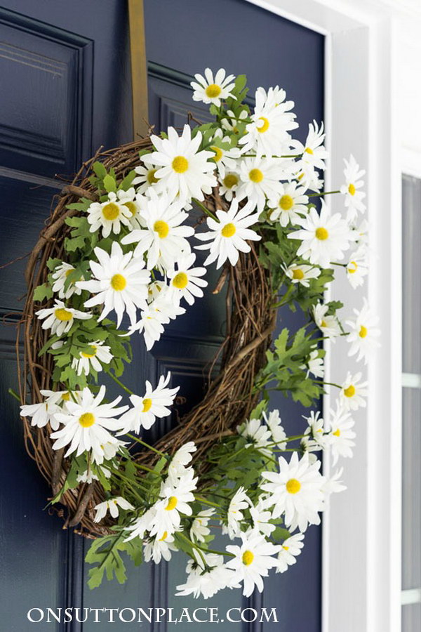 DIY Daisy Wreath 