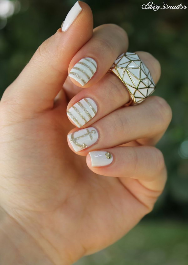 Simple White & Gold Anchor Nails. Get the tutorial 