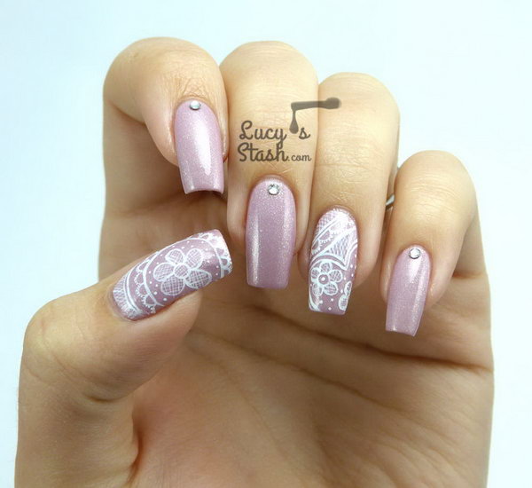 Romantic Freehand Lace Nail Art. 