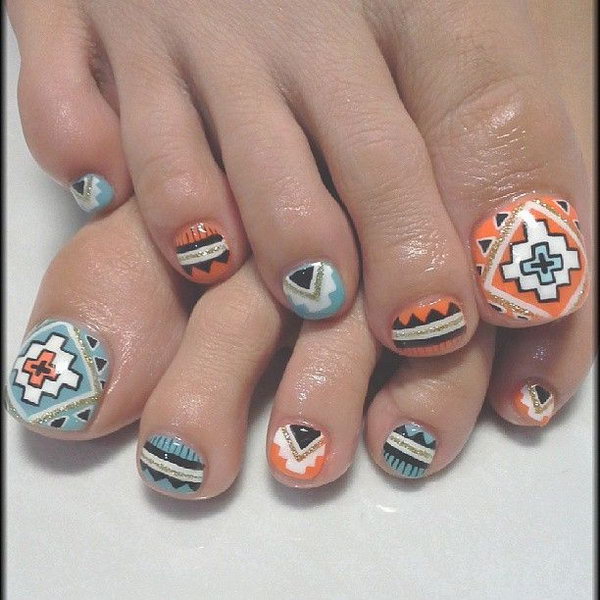 Tribal Inspired Toe Nails. 