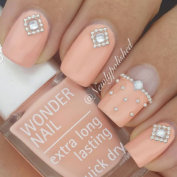 Peach Nails with Little Pearl Crystal. 