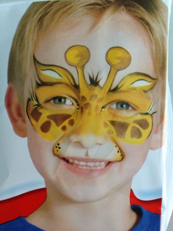 Giraffe Face Paint. 